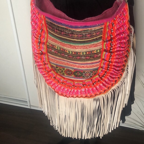 SOLD! NWOT! Thai Embrodered Hobo Crossbody Purse - Picture 13 of 13